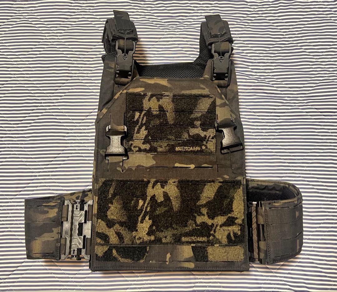 Jagercraftdesign実物プレートキャリア　ヘルメット、他、装備一式。