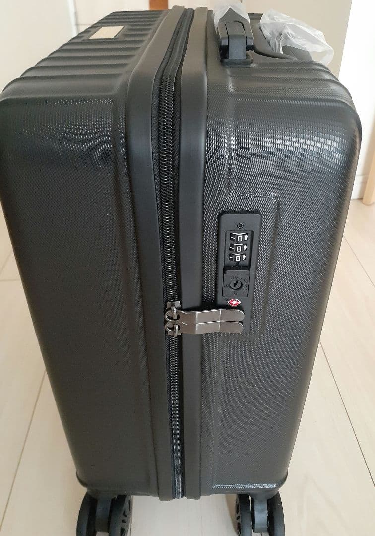 【こむぎ】阪神タイガース　ダイヤモンドプラス特典 軽量スーツケース2024