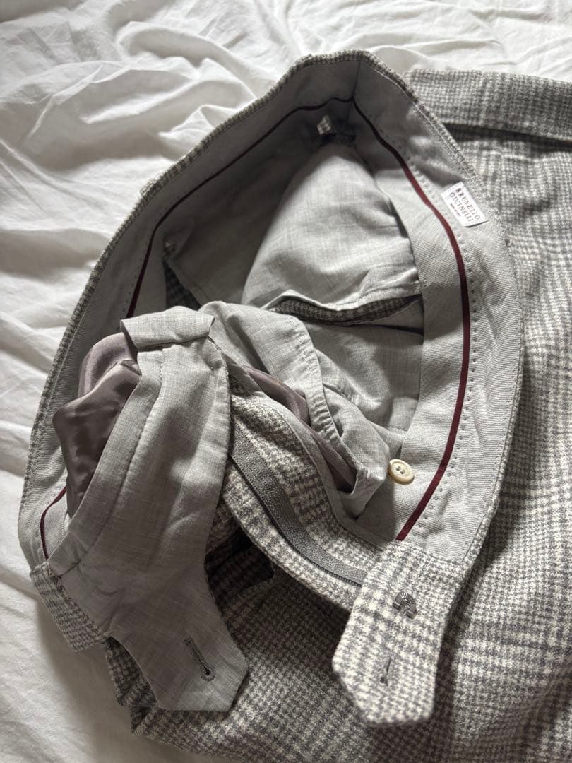 Brunello Cucinelli ウールシルクカシミヤ　48 スーツ