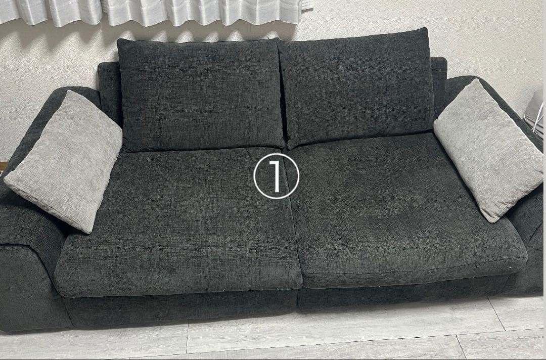 【保証期間内】ニトリ3人掛けセパレートソファ (LB04 GY) ①