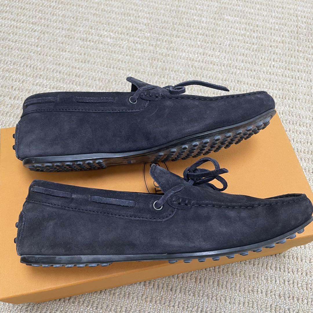 綺麗❤️トッズ フラットシューズ モカシン ドライビングシューズ スウェード 黒