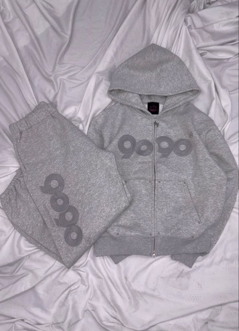 グレー ロゴプリント パーカー
