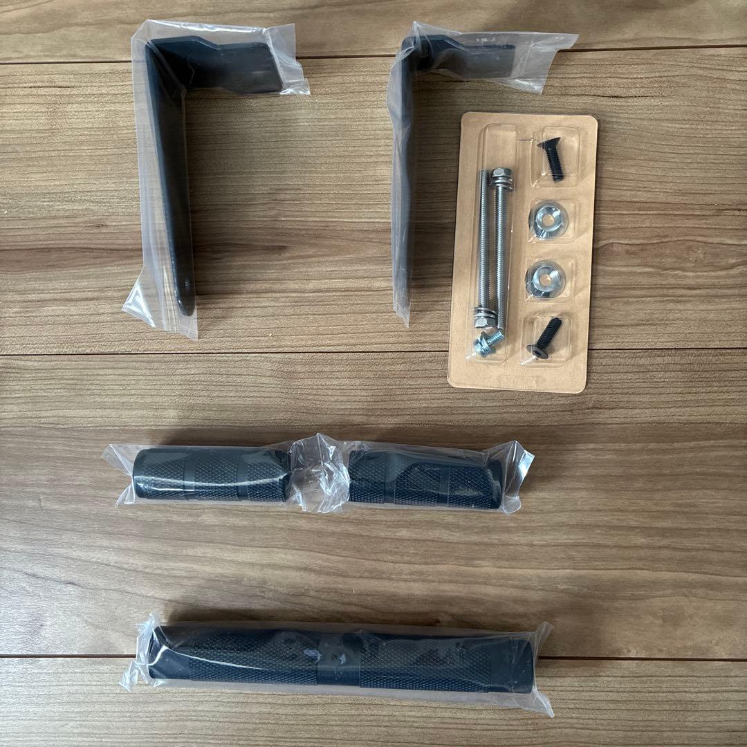 ハイエース　リアゲート開閉グリップ