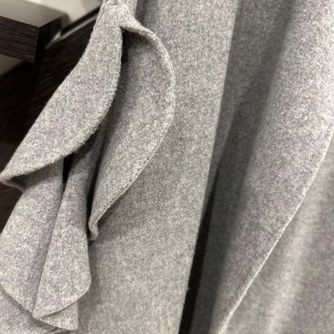 美品　M-premierBLACK グレー フリルスリーブ ケープコート