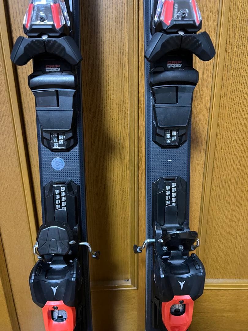 未使用品　ATOMIC REDSTER SC スキー