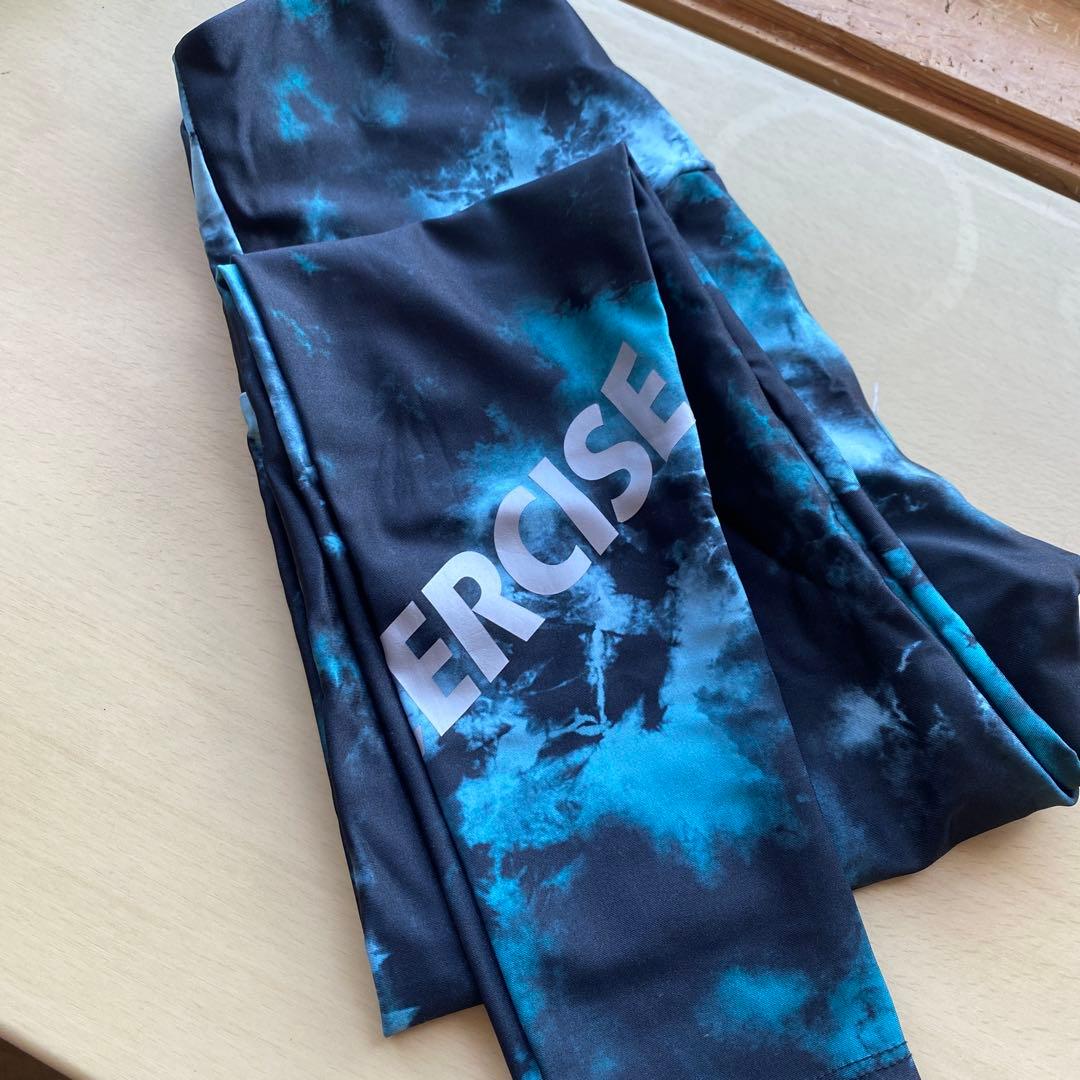 かゆ様　ジャザサイズ Jazzercise レギンス