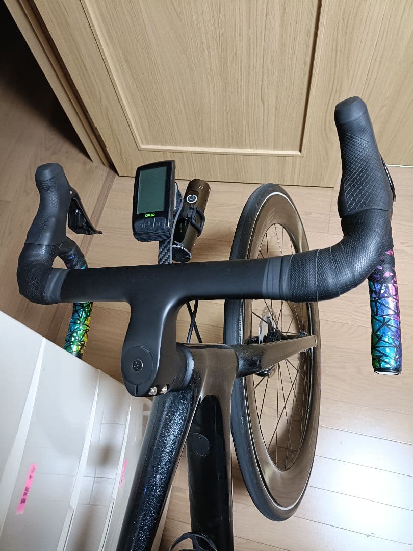 【新品】軽量カーボンハンドル　一体型　ジャイアントTCR用