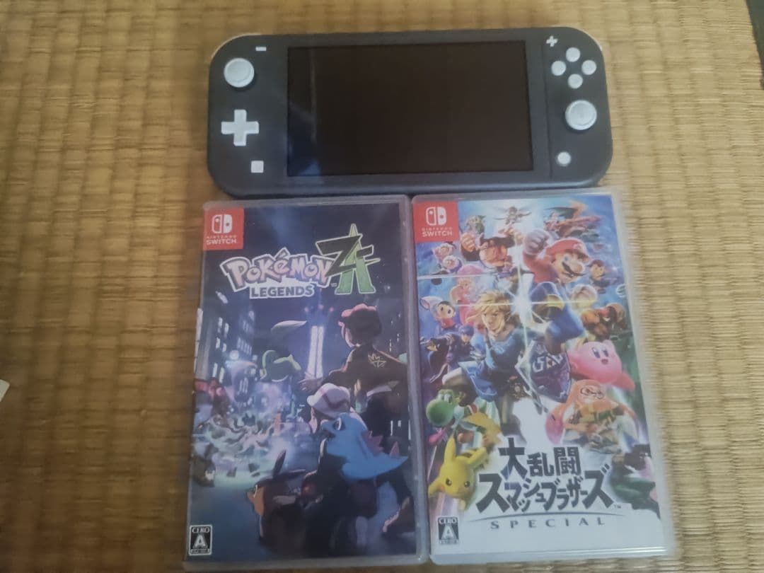 Switchライト本体+ゲームソフト2本