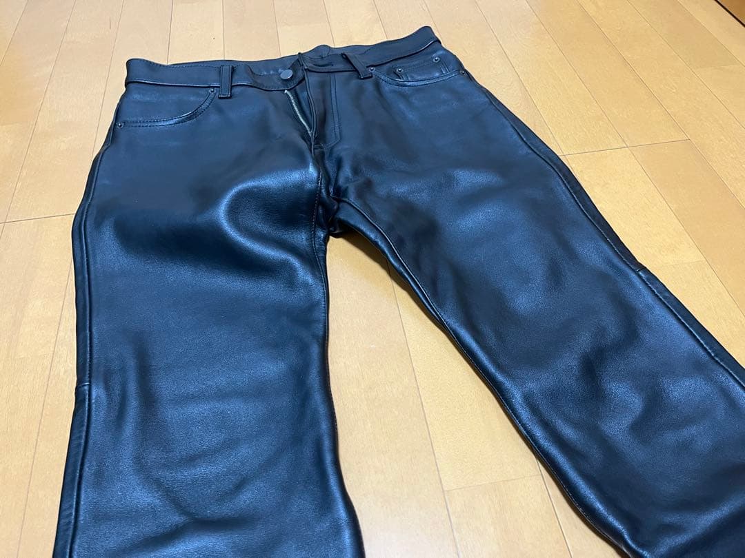 クシタニレザーパンツ　革パン　Mサイズ