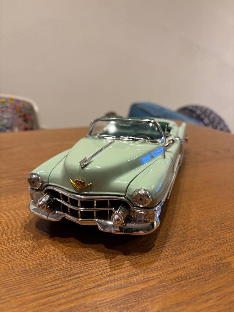 1/18 オートワールド 1953 Cadillac Eldorado