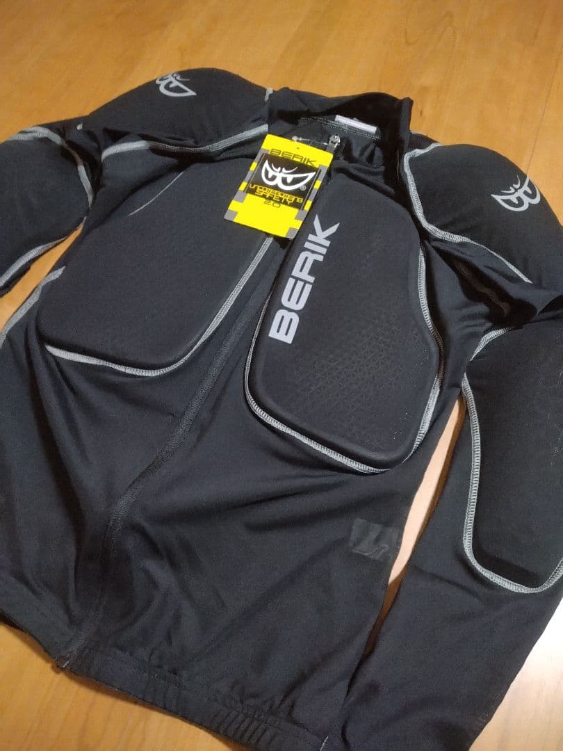 新品 BERIK ベリック メッシュプロテクター 52サイズXL相当