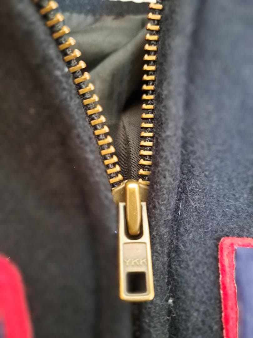 SUPREME フード付きスタジャン 黒/茶