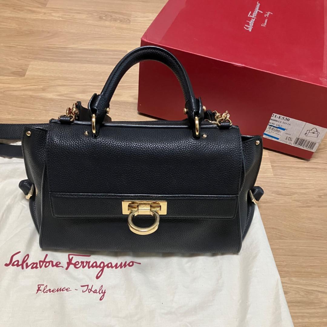 美品 Ferragamo バック/ステキな状態