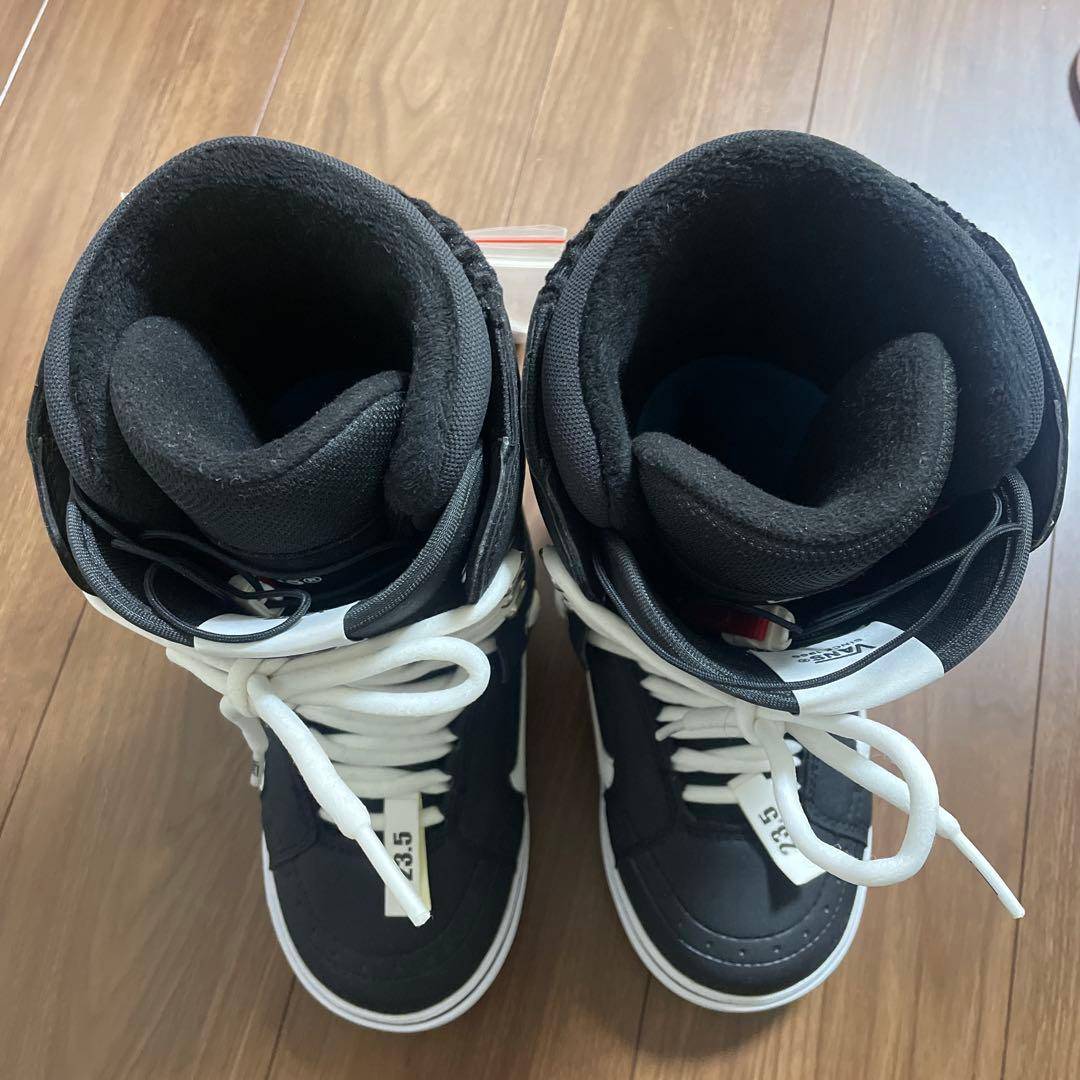 vans スノーボードブーツ