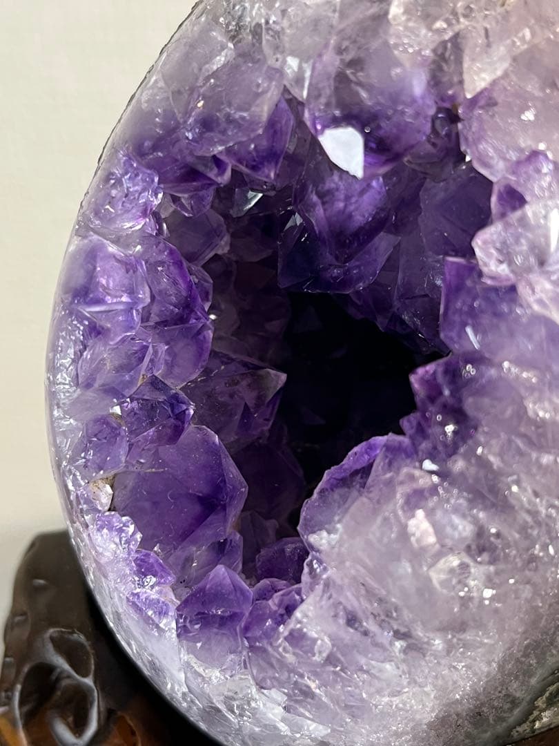 ★高品質★アメジストドーム　紫水晶★卵型置物 木製台座付き