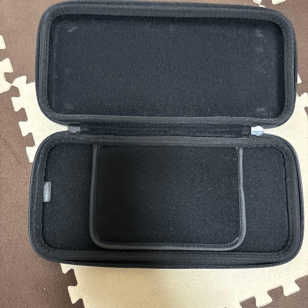 Nintendo Switch本体とJoy-Con、ケース、充電ケーブルセット