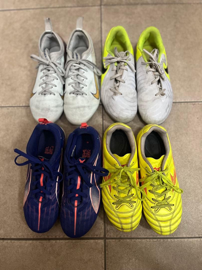 まとめ売り サッカー スパイク MIZUNO NIKE PUMA キッズ