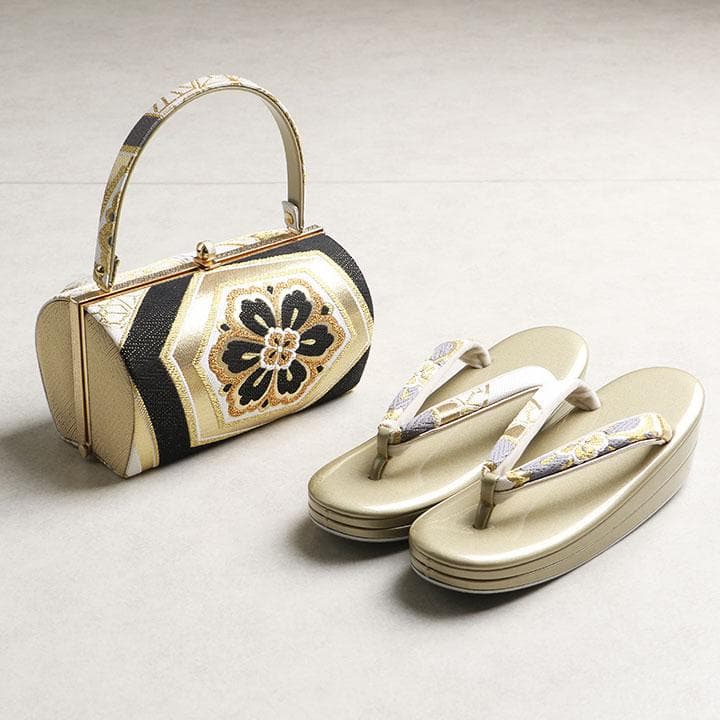 【新品】草履バッグセット フリーサイズ 古典柄 帯地 黒&ゴールド　03818