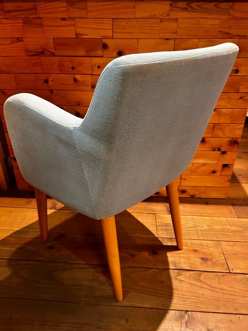 沙羅　IDEE　イデー LOVE-IT CHAIR ラビットチェア 　水色