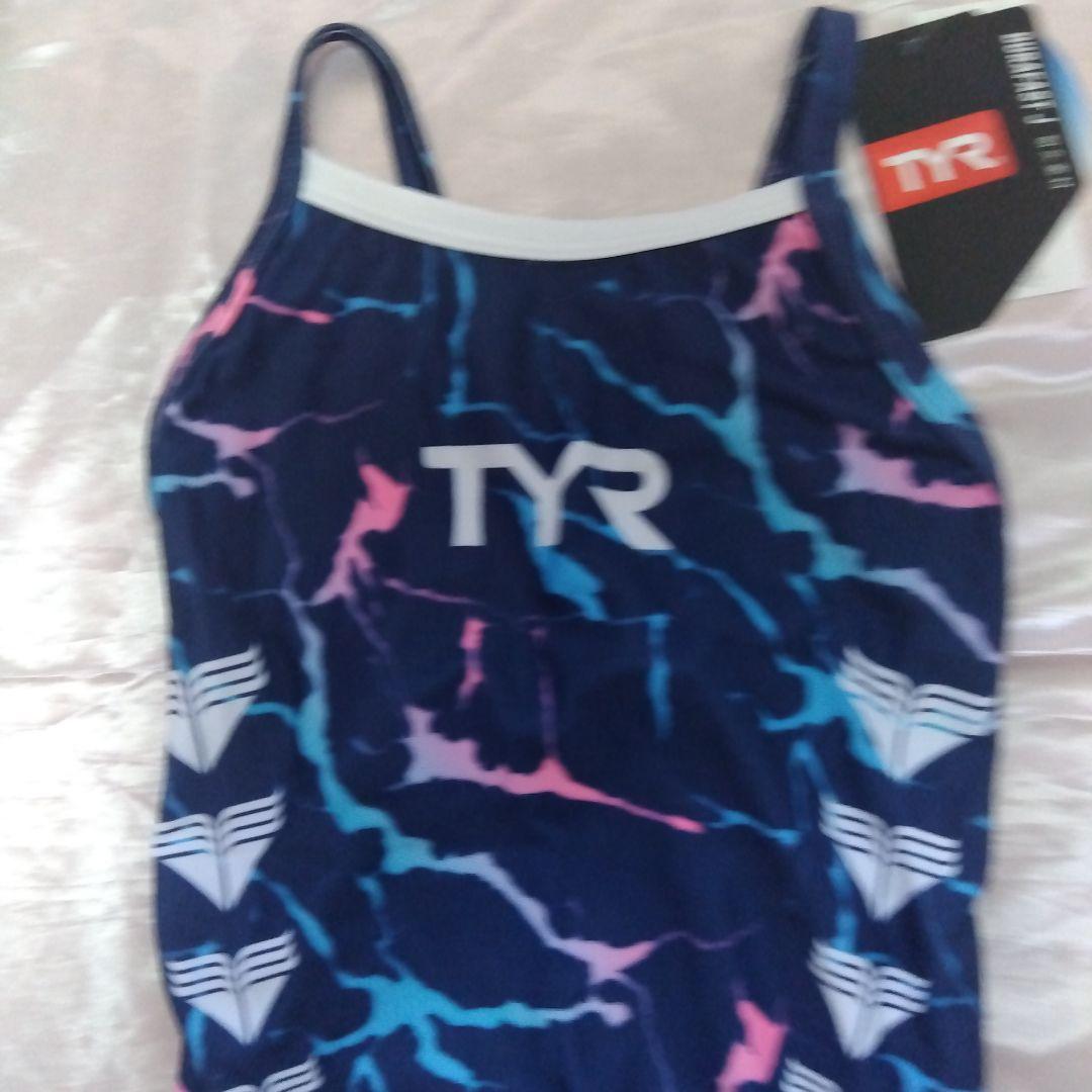 レディース　TYR　競泳水着 S 未使用.タグ付き！