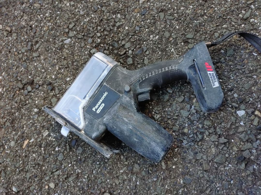 Panasonic 充電 角穴カッター 本体のみ EZ45A3