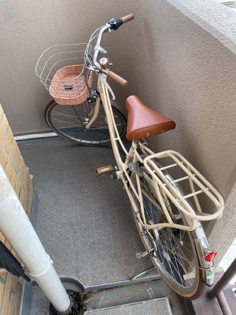 子供用自転車 クリーム色 前カゴ付き