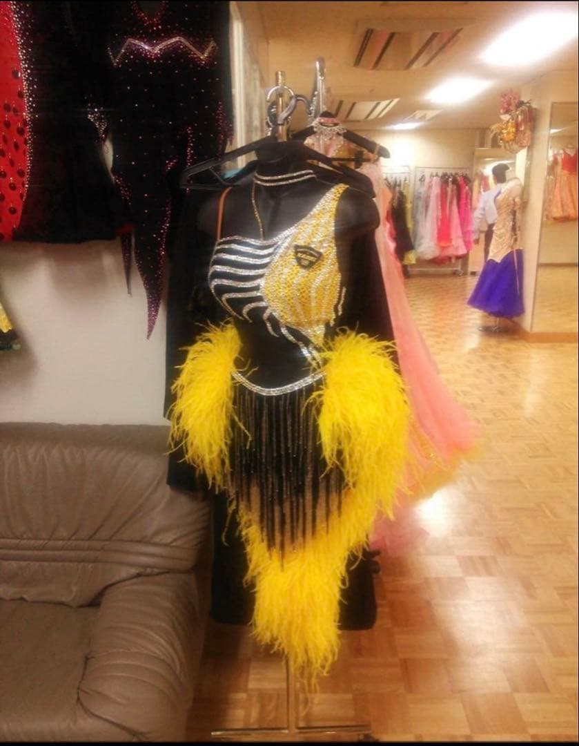 KAGRI カオリ　社交ダンス　競技ダンス　ラテンドレス