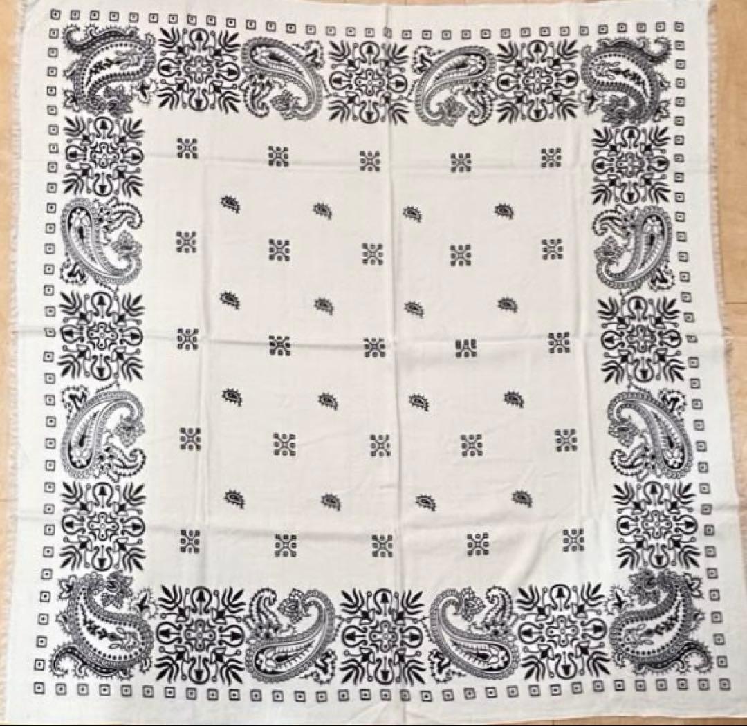 新品未使用manipuriペイズリー柄　ウールシルクストール