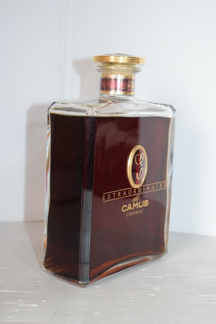 未開栓 CAMUS EXTRAORDINAIRE カミュ コニャック 700ml
