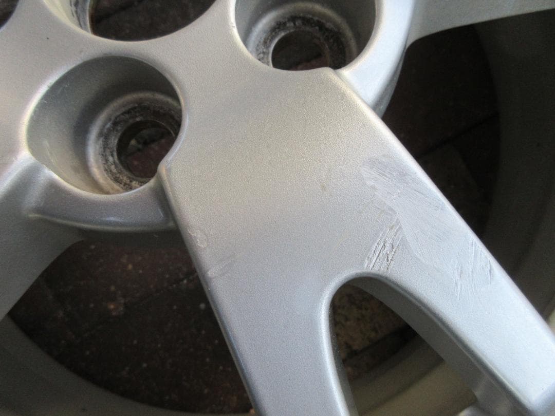 送料込み！冬タイヤ用にも！ 30プリウス純正 15インチホイール 良品4本組