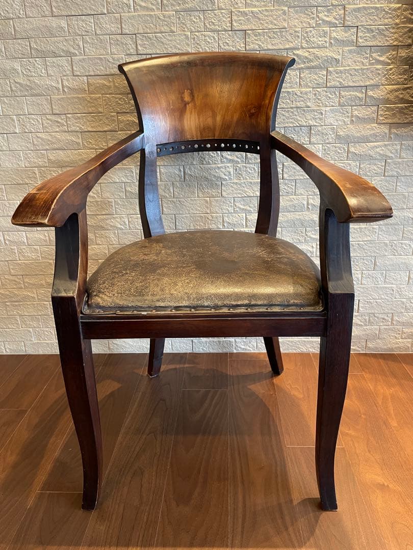 木製アームチェア レザー座面