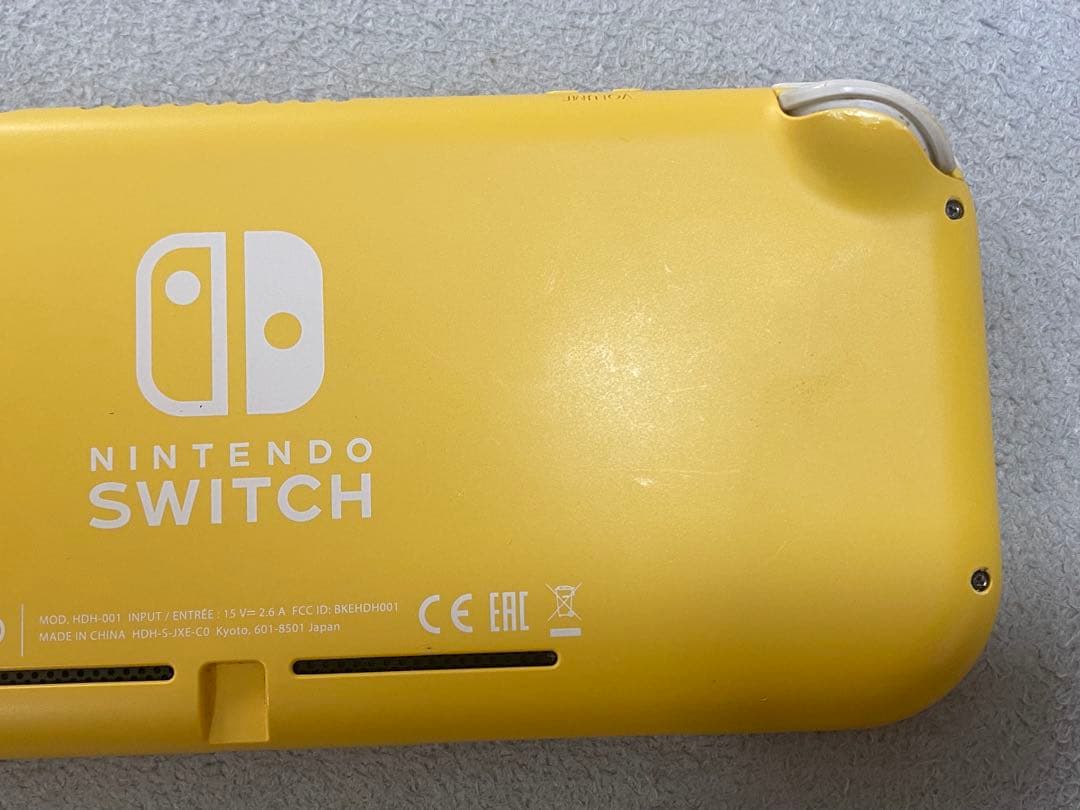 Switchライト　イエロー　ほぼジャンク品