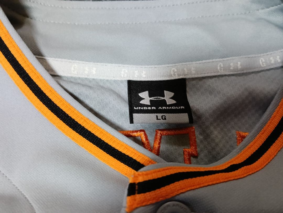 読売ジャイアンツ　巨人　岡本和真 選手サイン寄せ書き入りユニフォーム 38番時代