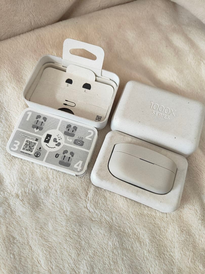 5*0様 未使用SONY WF-1000XM4 ワイヤレスイヤホン