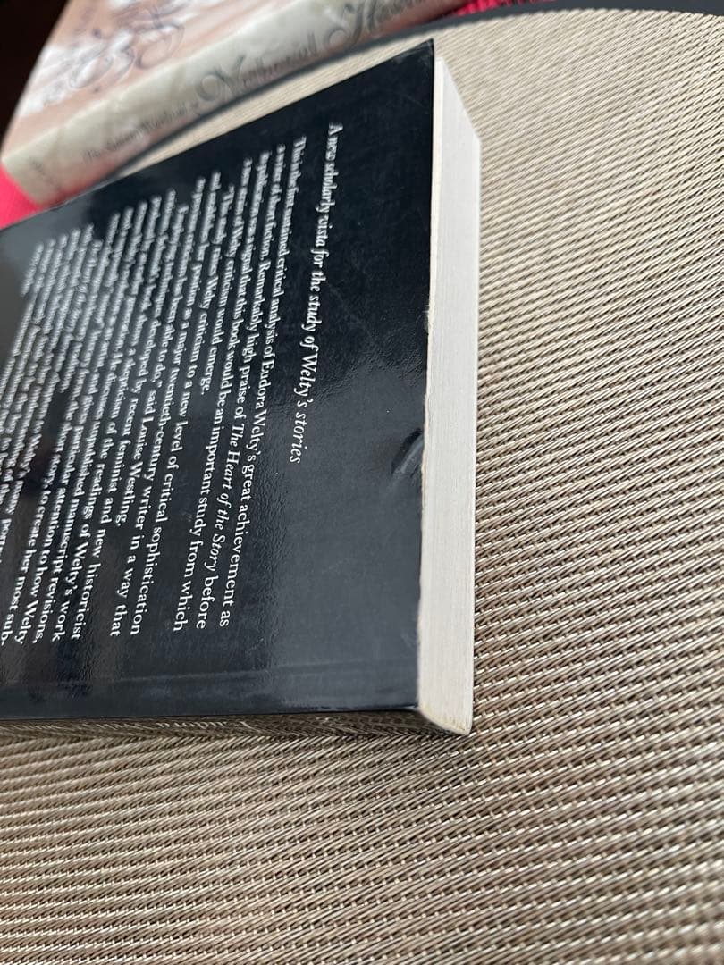 洋書 The Heart of the Story: Eudora Welty