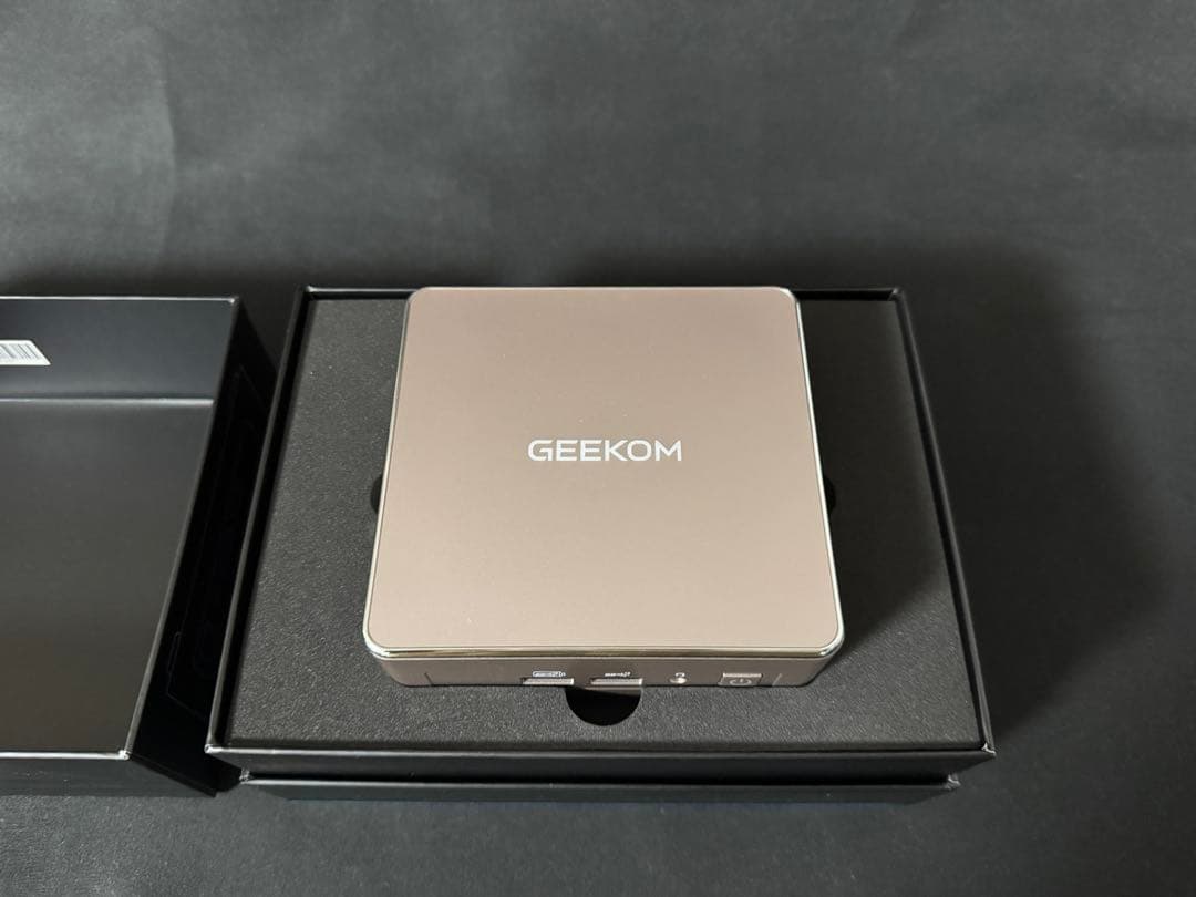 GEEKOM A5 ミニPC 本体