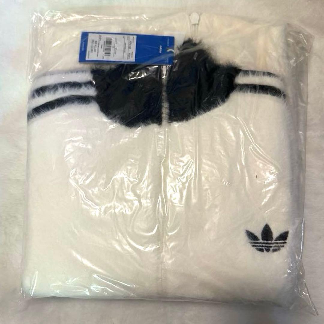ふわふわ‪☆完売サイズ♪新品未使用☆ adidas フェイクモヘヤ TT