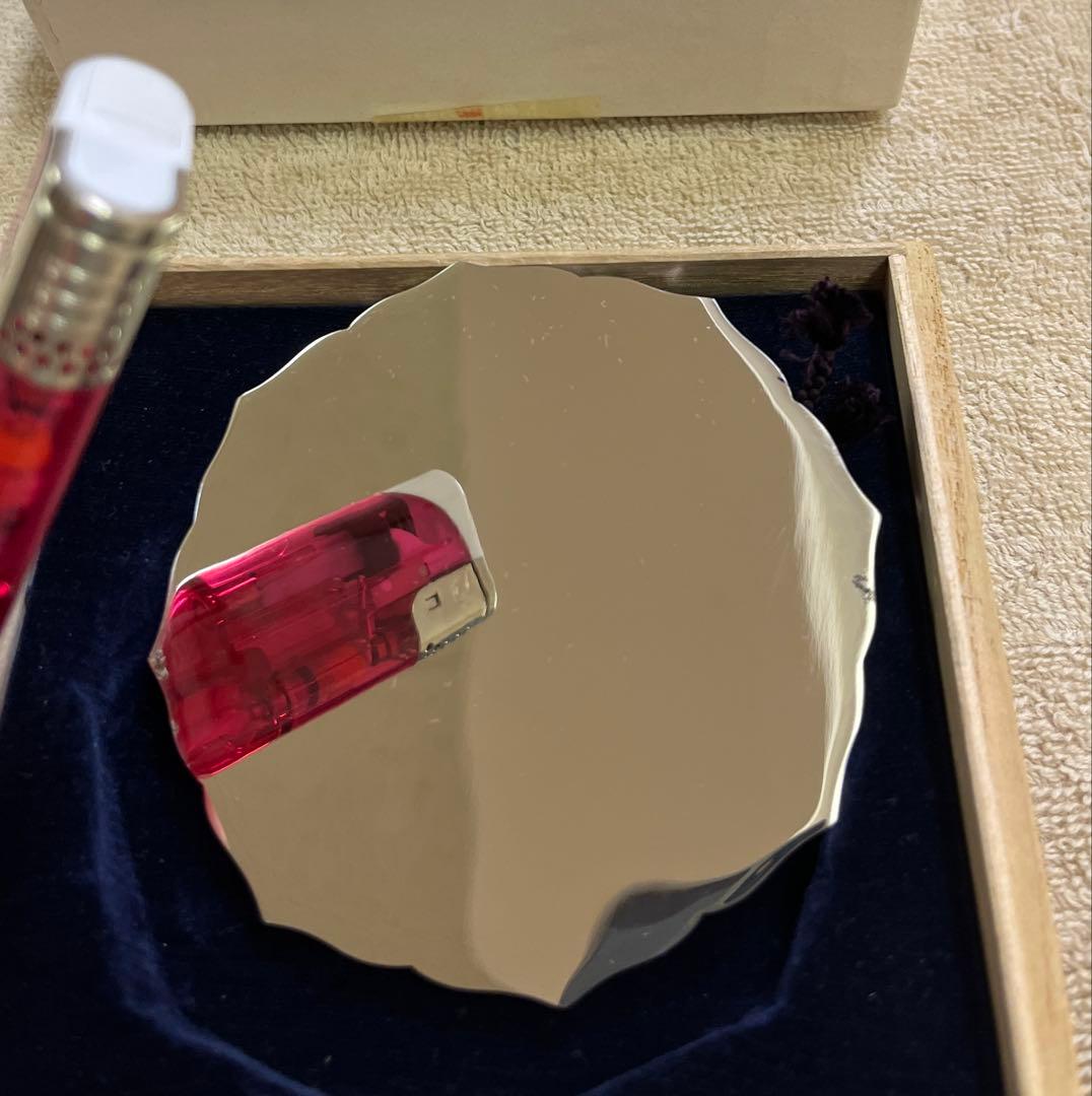 無形文化財(文化庁) 山本凰龍作　双凰天馬菊唐草紋八稜鏡 和鏡 銅製