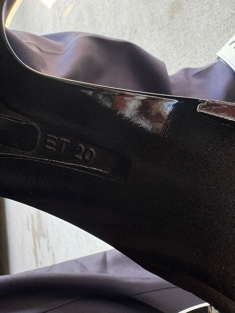 ハイエース18インチ ブラック シルバー ホイール美品‼️