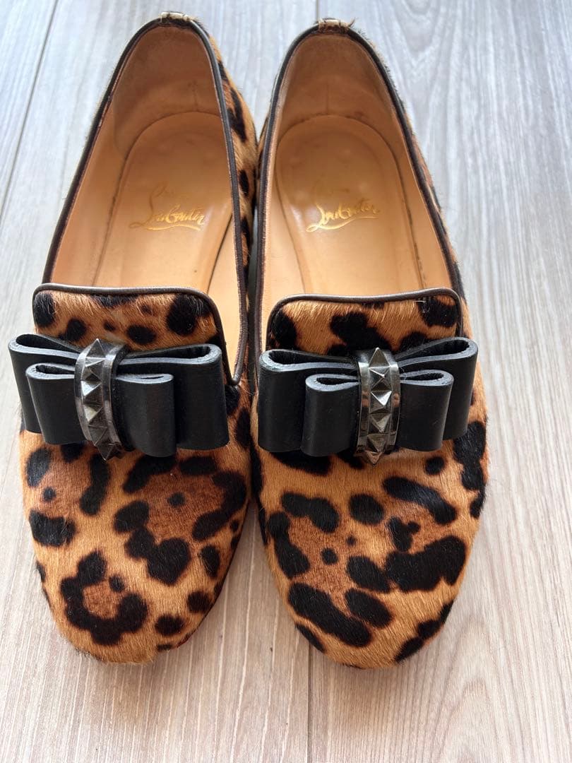 クリスチャンルブタン ヒョウ柄 フラットシューズ リボン付き