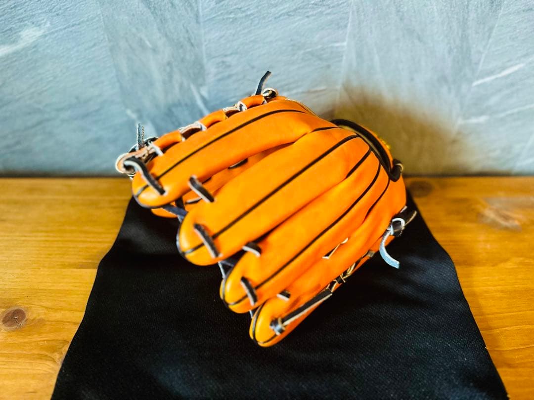 極美品 硬式 内野手用 フルオーダーグラブ カスタム品 キップレザー 極艶