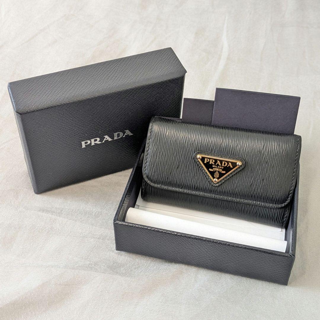 PRADA サフィアーノ キーケース