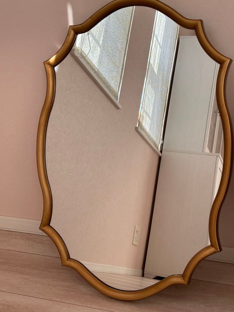 zara  壁掛けミラー　ゴールドフレーム