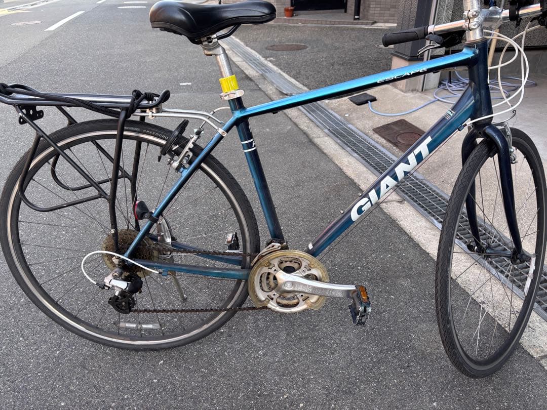 GIANT クロスバイク Mサイズ 青