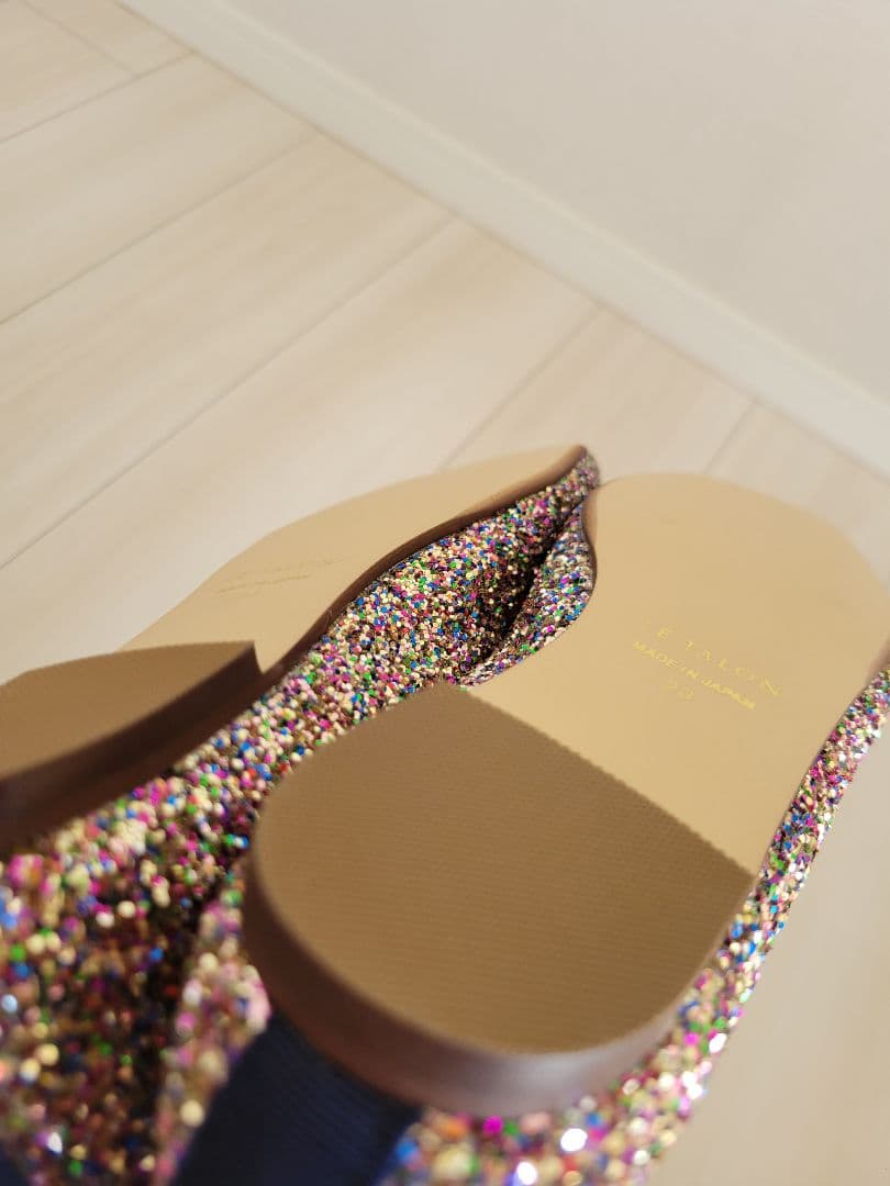 新品　LE TALON グリッター フラット パンプス 23cm