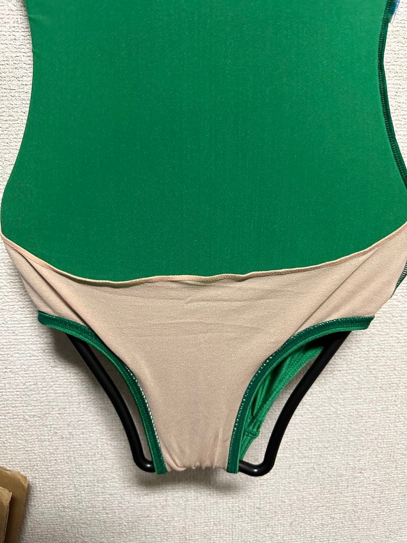 競泳水着 アリーナ arena Mサイズ 緑 グリーンパイピング 学年色