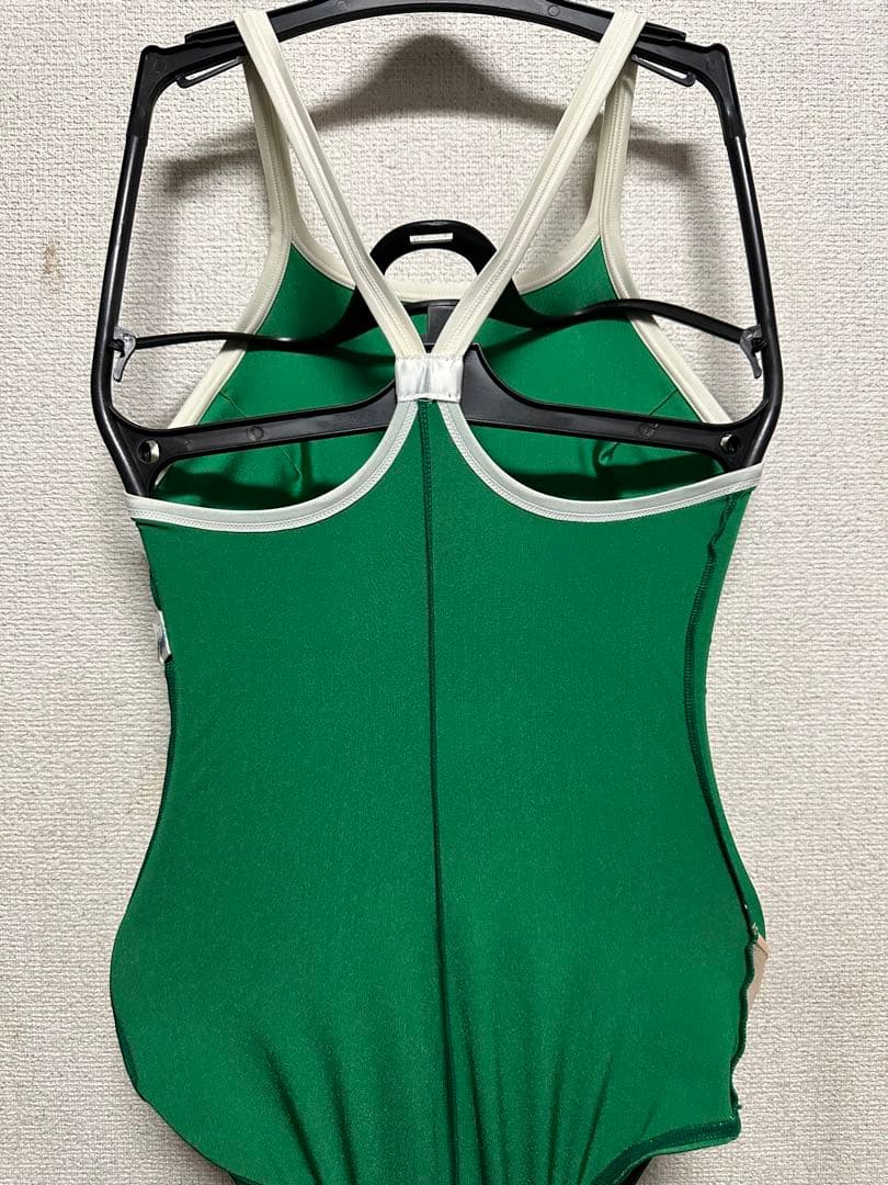 競泳水着 アリーナ arena Mサイズ 緑 グリーンパイピング 学年色
