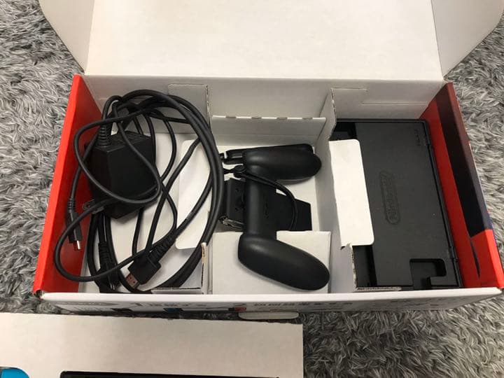 任天堂スイッチ本体　ネオンブルー