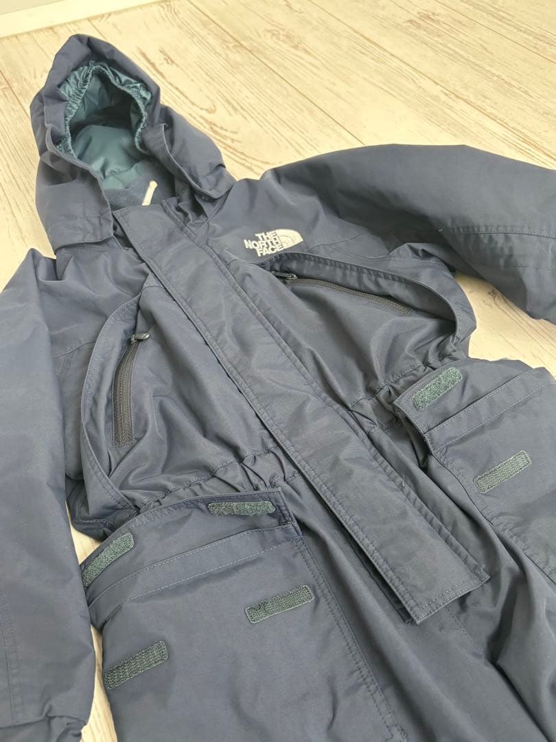 【ハイシーズン前にちょっとお値下げ】110大人気ノースフェイス子供スキーウェア紺