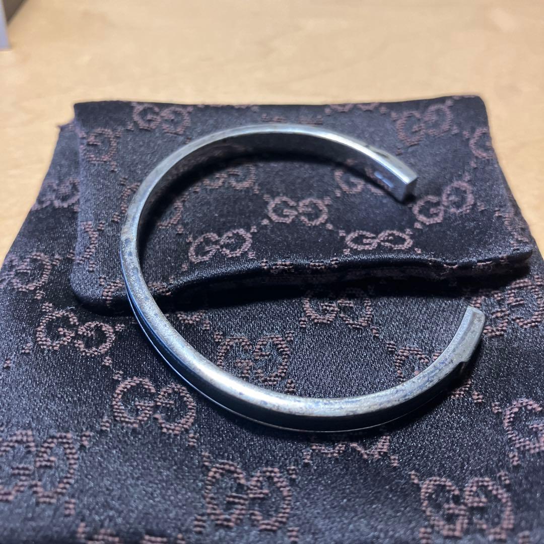 GUCCIバングル